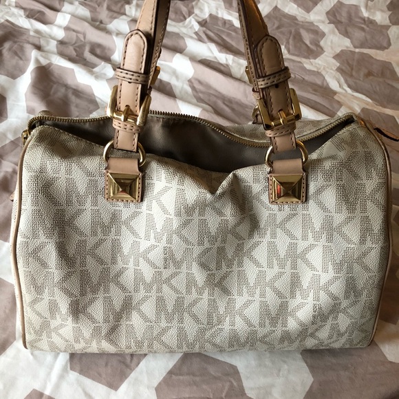 Michael Kors Speedy + Matching Wallet - Picture 2 of 5